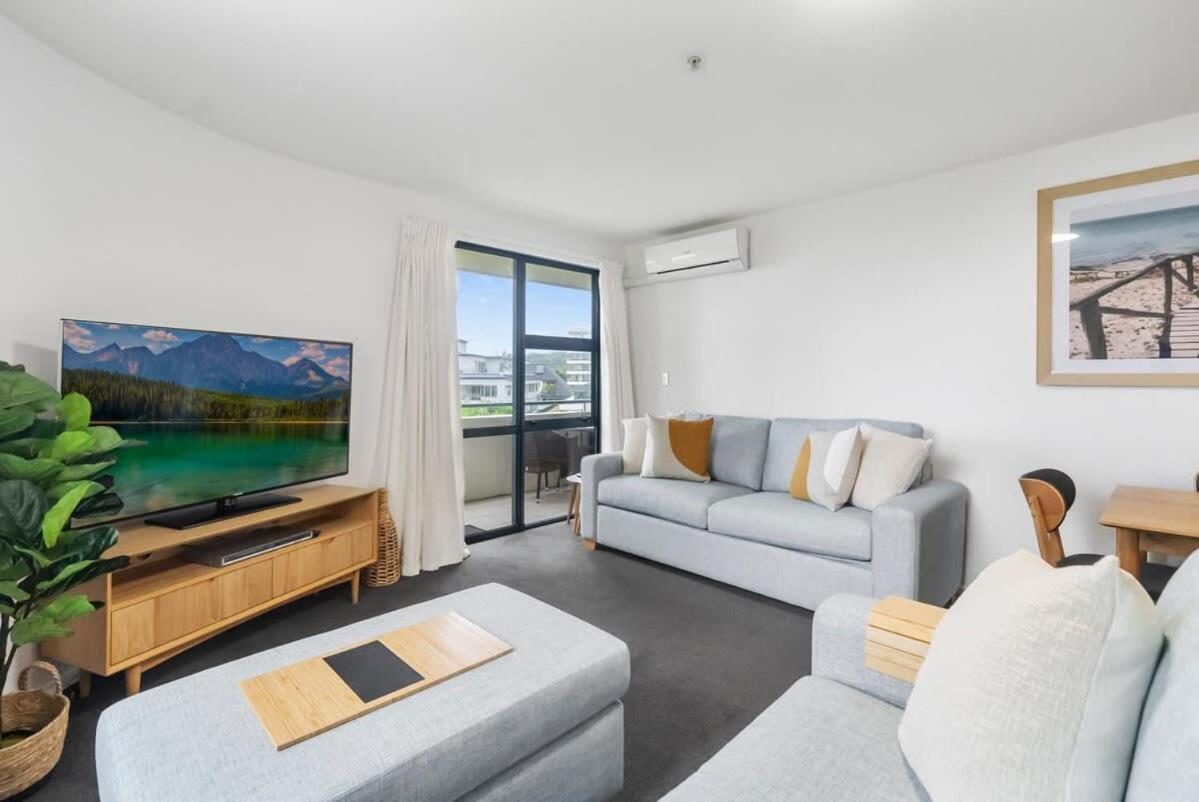 Beach Views At Oceanside Mount Maunganui Buitenkant foto
